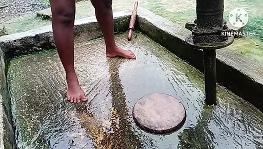Desi bhabhi ne belan se chut chudai ki