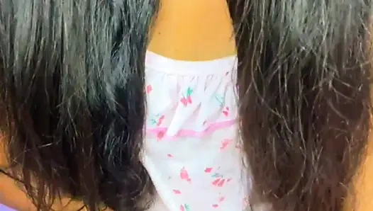 Kerala mallu evli kadın amcığını parmaklıyor ve anal seks yapıyor