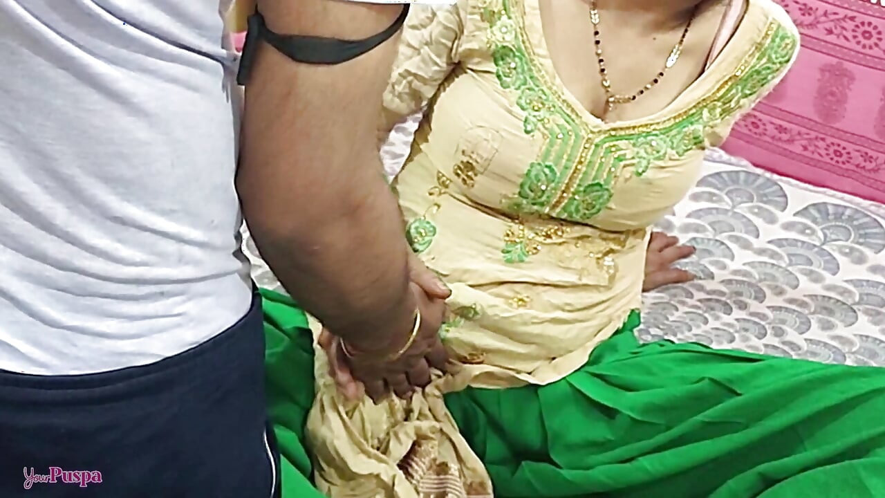 Maid was cleaning her boss room just then Tear her salwar on Bed for Pussy appeared through salwar Boss Fucked Hard