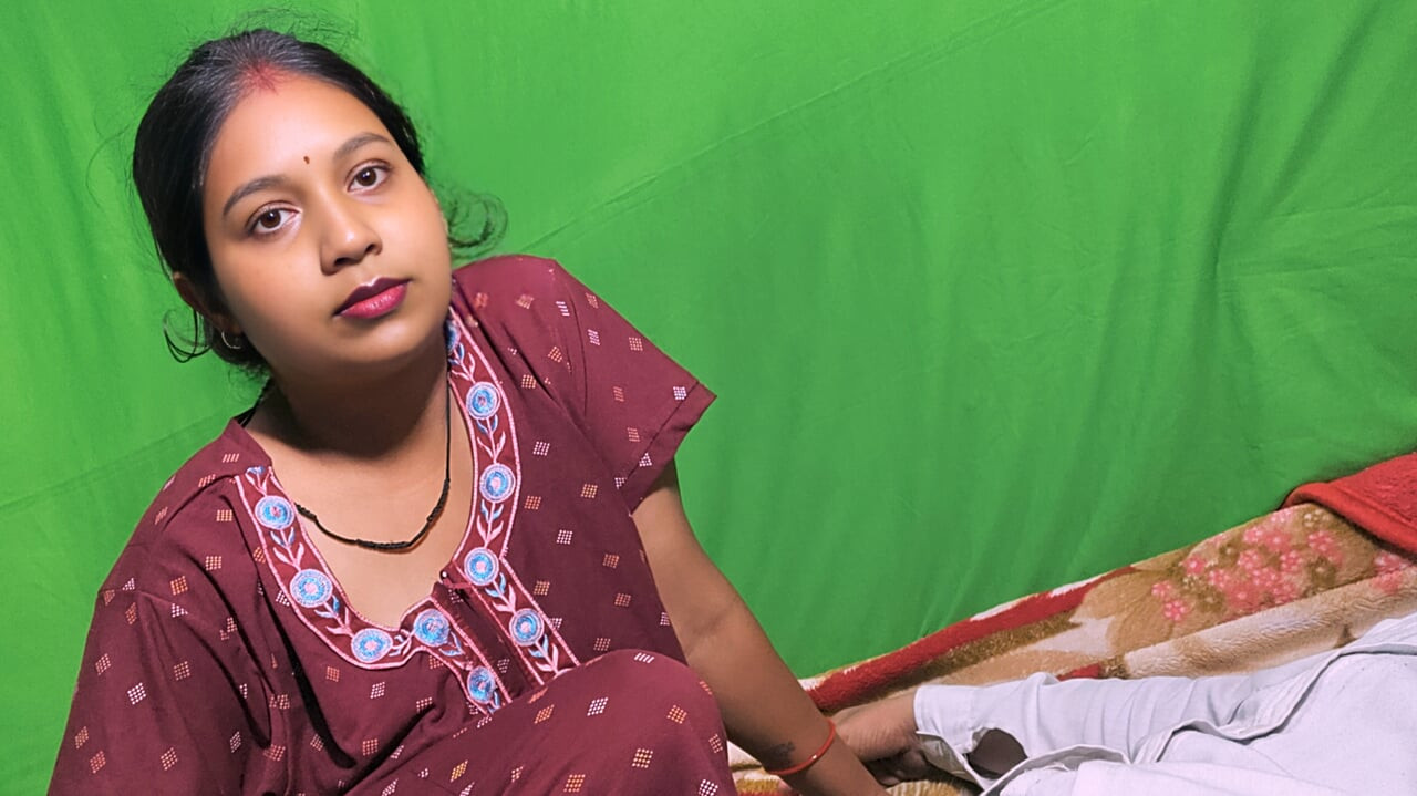 Desi lokalno selo Bhabhi video seksa s uskom pičkom, prekrasno indijsko selo Bhabhi i dečko Video seksa u hotelskoj sobi