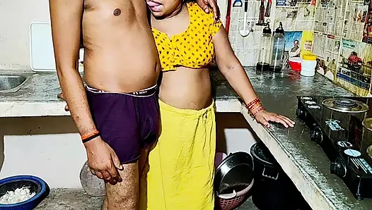 Bhabhi fuking neighbour boy's