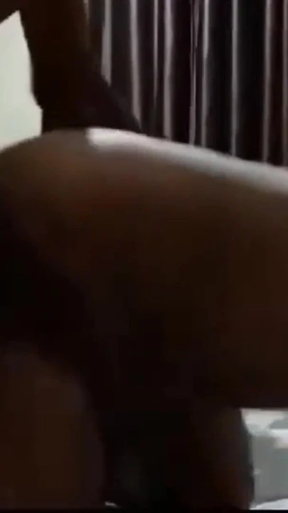 Momen tak terlupakan dari "gadis cubby seks anal hot"