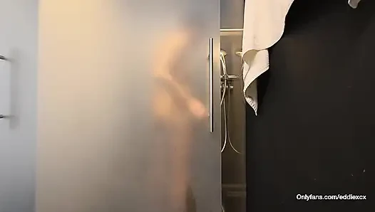 Twink in the shower