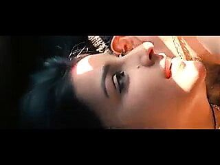 Perneeti Chopra 전체 장면 영화 Suddhadesi 로맨스