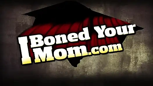 Ibu Malusha, 52, sangat bersemangat tentang kontol. Cewek itu membuktikan