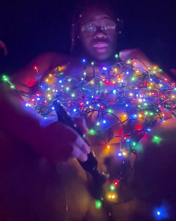 黒檀BBW Masturbatesクリスマスエディション