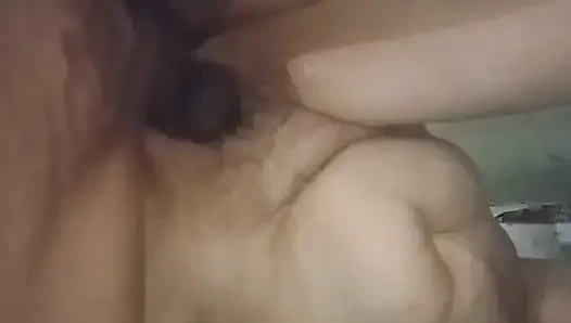 Istriku pengen banget dientot habis-habisan sama kontol besar sampai matanya menganga lebar