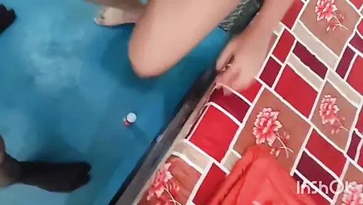 Kız arkadaşımı sikiyorum