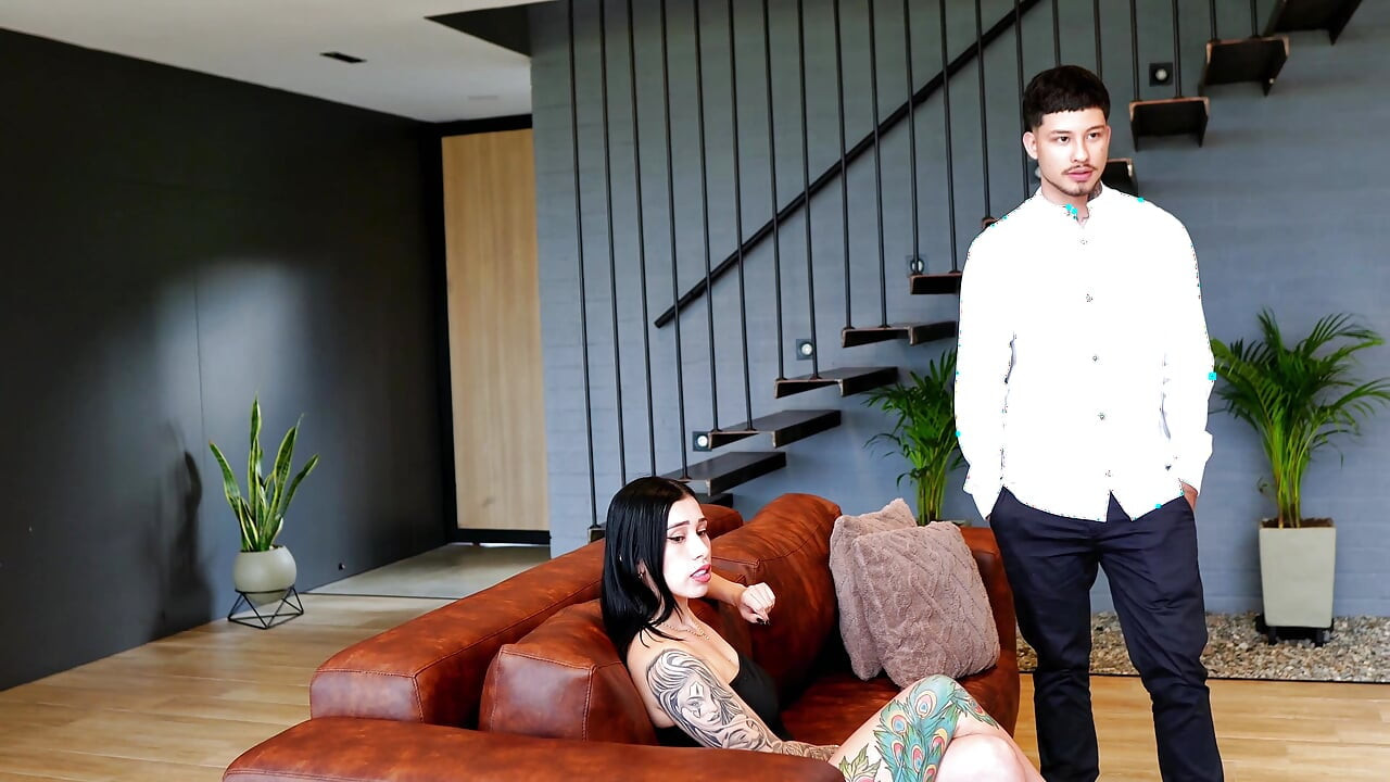 Realtor fights with interior designer and they fight over design options.  and ends up her to release tension