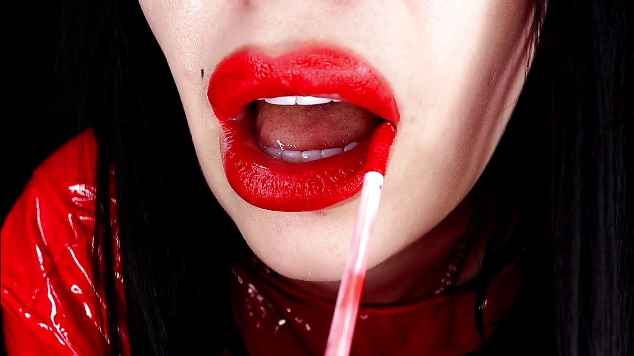 Red lipserizing with JOI