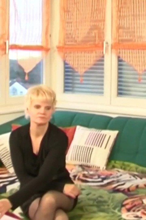 Une femme au foyer mature affamée de sperme se fait baiser la plus excitée de sa vie