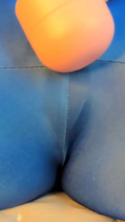 Morate podijeliti trenutak iz "Chun Li cosplay pušenje ahegao i ŠPRICANJE U TAJICAMA NAKON ŠTO JE SVRŠILA S HITACHI VIBRATOROM"