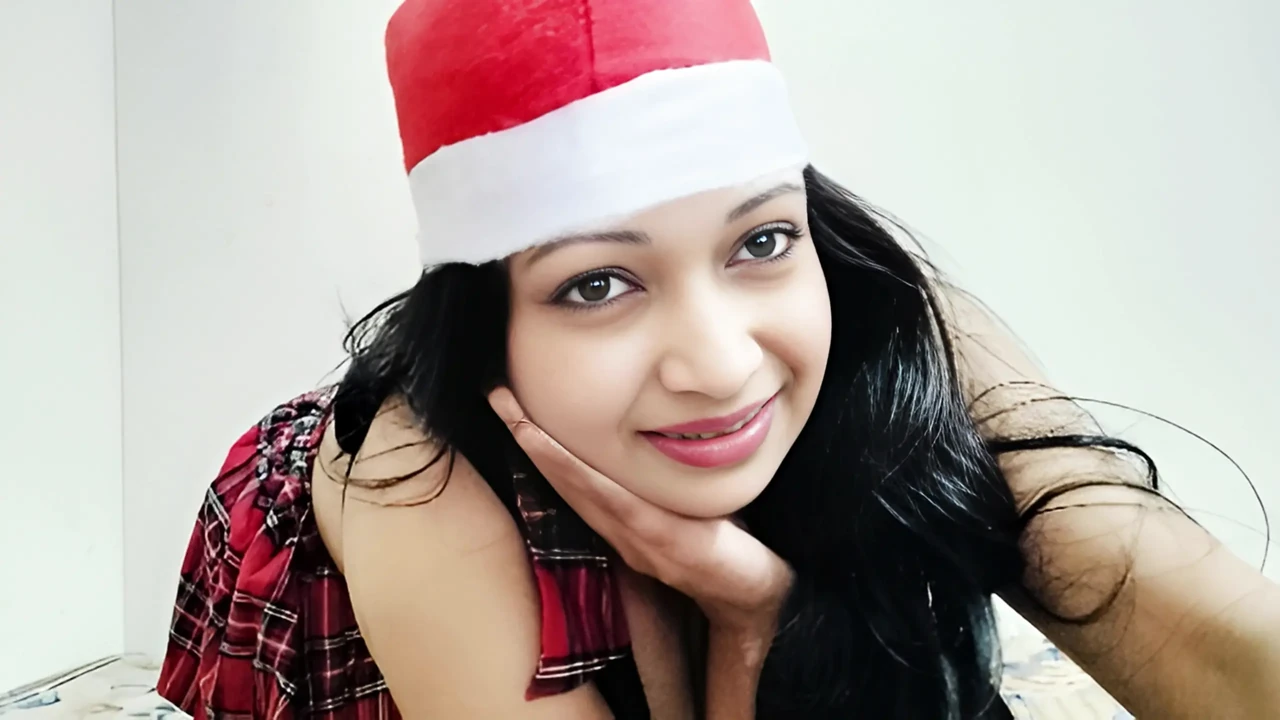 Stepsister Makes Wish to Santa for Christmas Her Stepbrother XXX Fucking in Hindi Audio