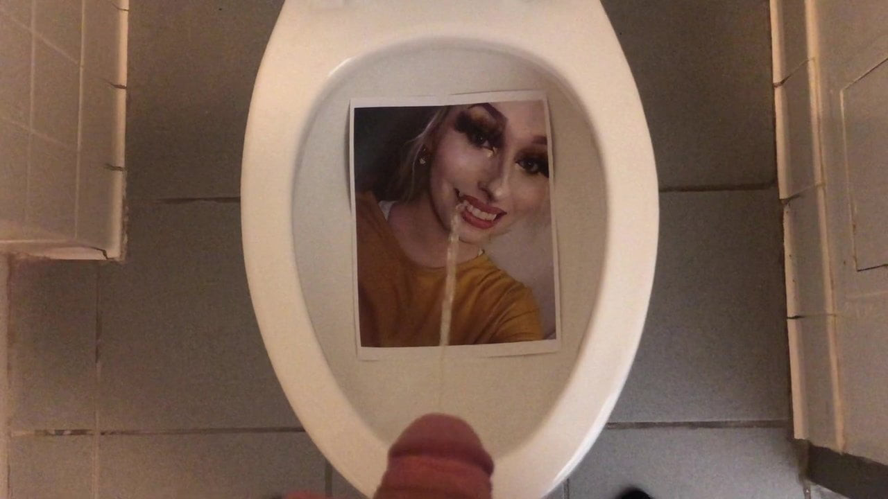 Piss tribute