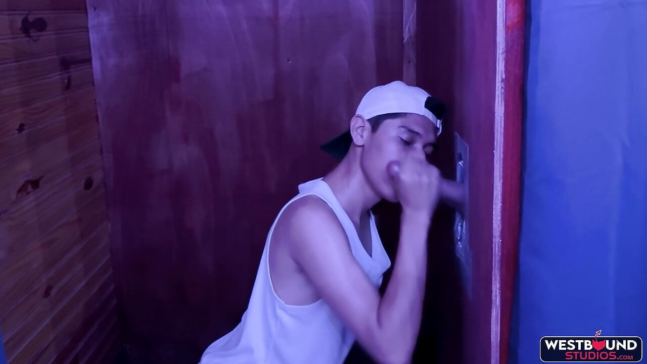 Gilberto moon对吮吸鸡巴并不厌倦