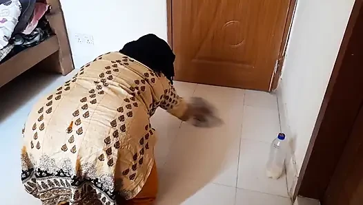19y Old Indian Big Ass Maid Get Fuck From Owner Stepson
