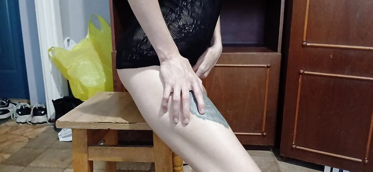 I fuck hard with a dildo and cum intensely