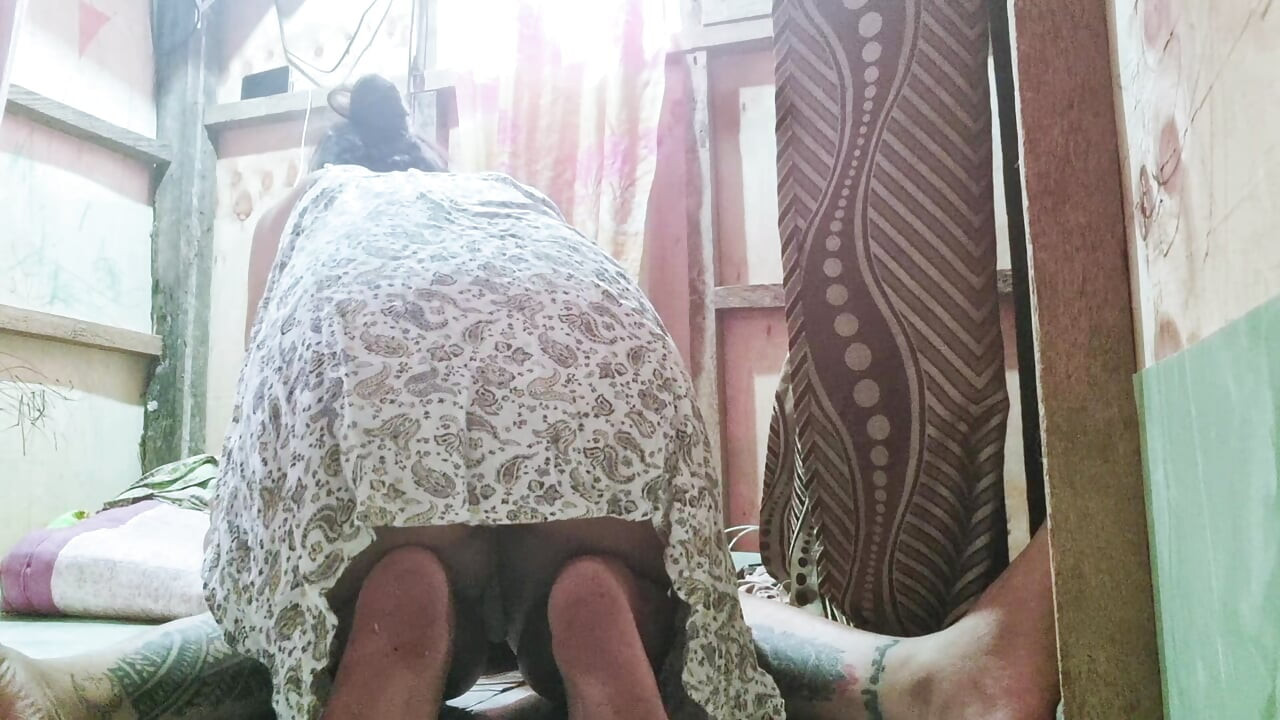 Pinay quicky fuck husband workmate
