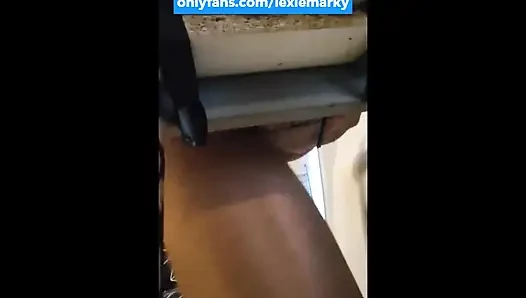 Связанная к секс-кадру и трахнутая хорошо и жестко