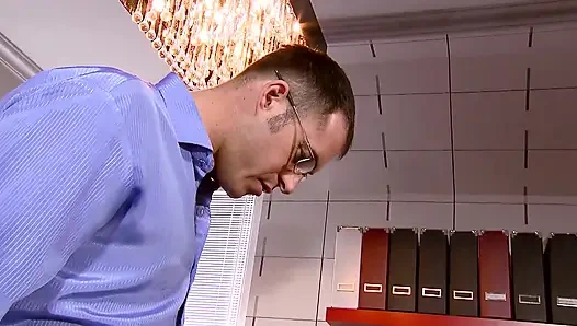 Sekretaris 5 - memek dan berkas gadis kantoran yang lagi sange dientot habis-habisan