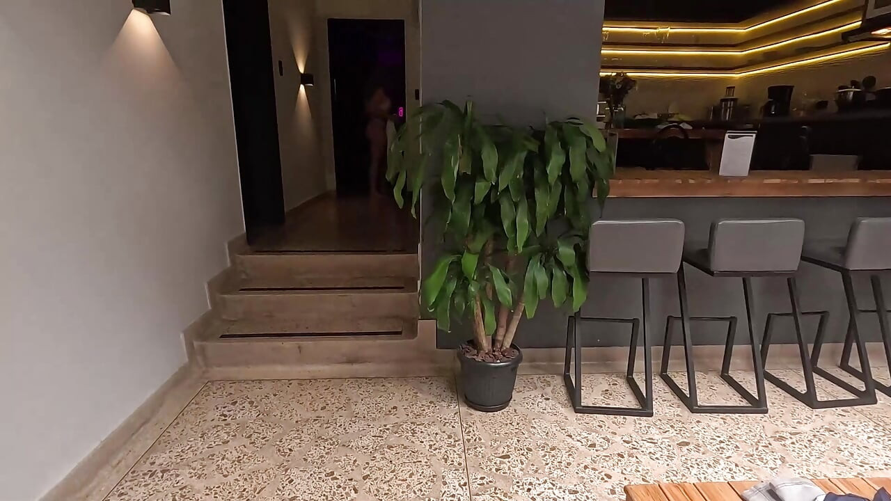 Muscular guy meets a redheaded stranger at the hotel and can't resist the urge to fuck her