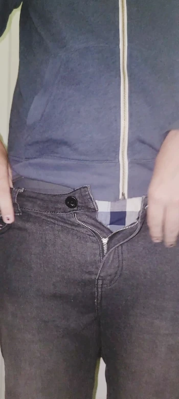 Changing into shorts for another hot day 🥵