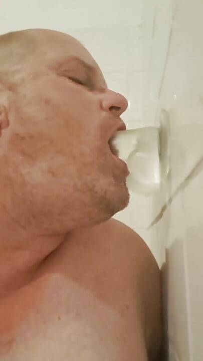 Sluts Sucking