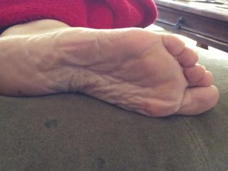 wife's sexy wrinkled soles