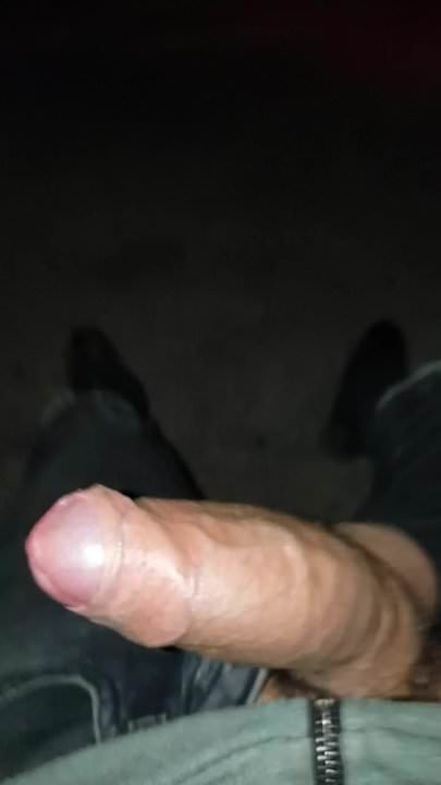 Me jerk off outdoor
