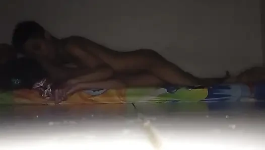 Es ist schön, eine Freundin im Schrank zu haben