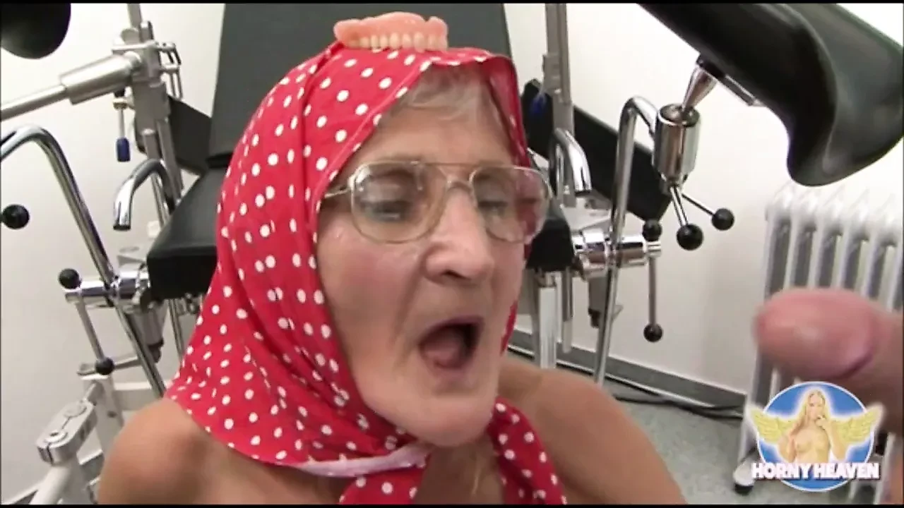 Oma Beim Frauenarzt #3