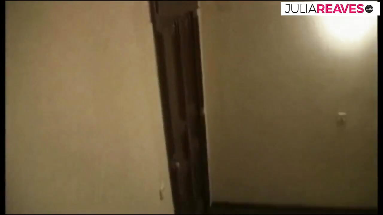 Blonde bitsch caught with dildo during lunch break