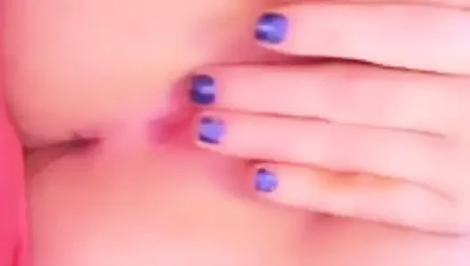 Tunisienne masturbasi memek keras