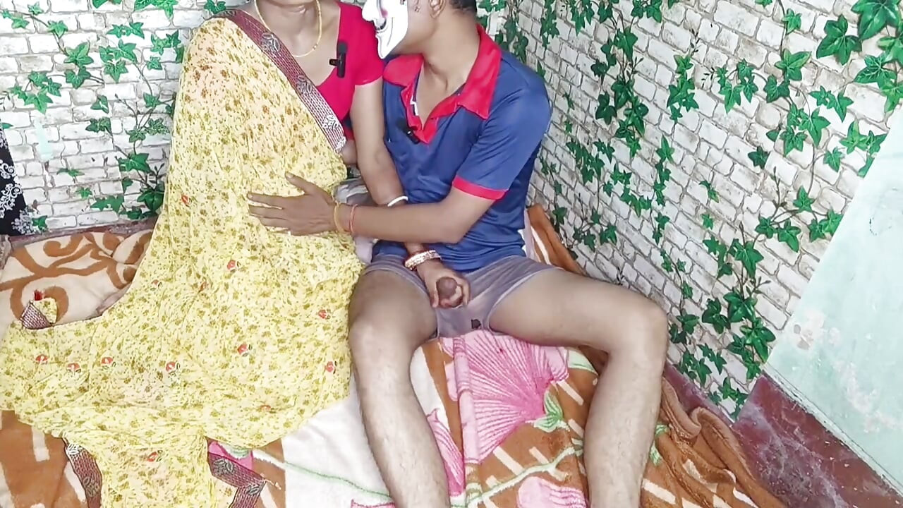 Skinny Hot and Sexy Bhabhi Fucking 8inc Dragon Condom Small Pussy,skinny Bhabhi Fucking 8inc Dragon Condom
