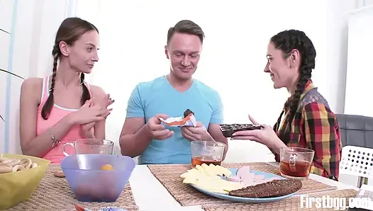 Sexy Roommates Please Lad Full Video