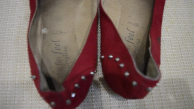Cumming on Strangers Sexy Smelly red Flats