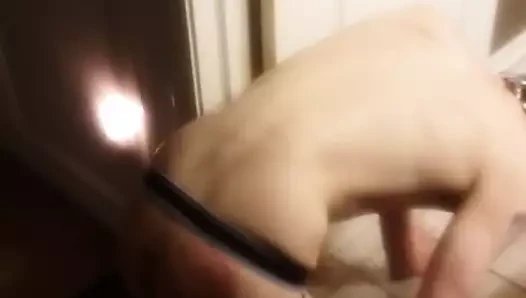 Köle banyo zemini ovma