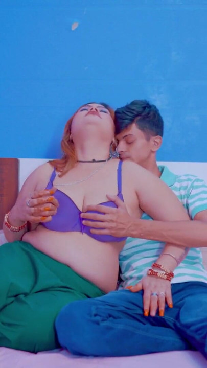Big boobs hot newly married couple enjoyed their first suhagrat night | Clip 1