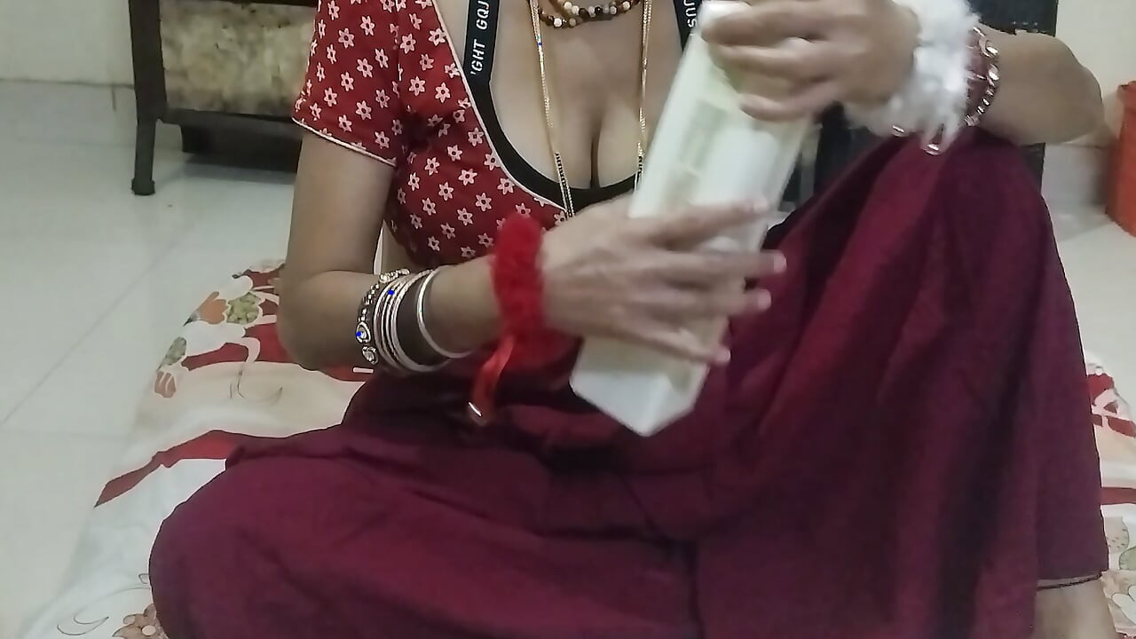 Daru aur 담배 피커 젖탱이 털이 무성한 보지 kay Sath 전희