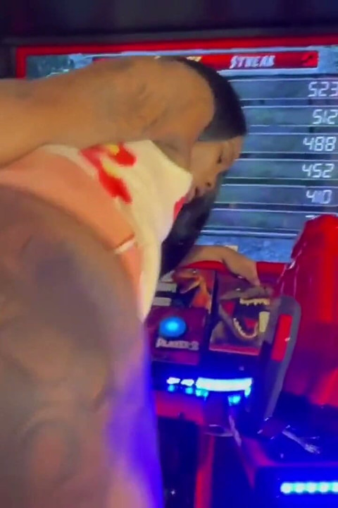 We Found a Arcade to Fuck in