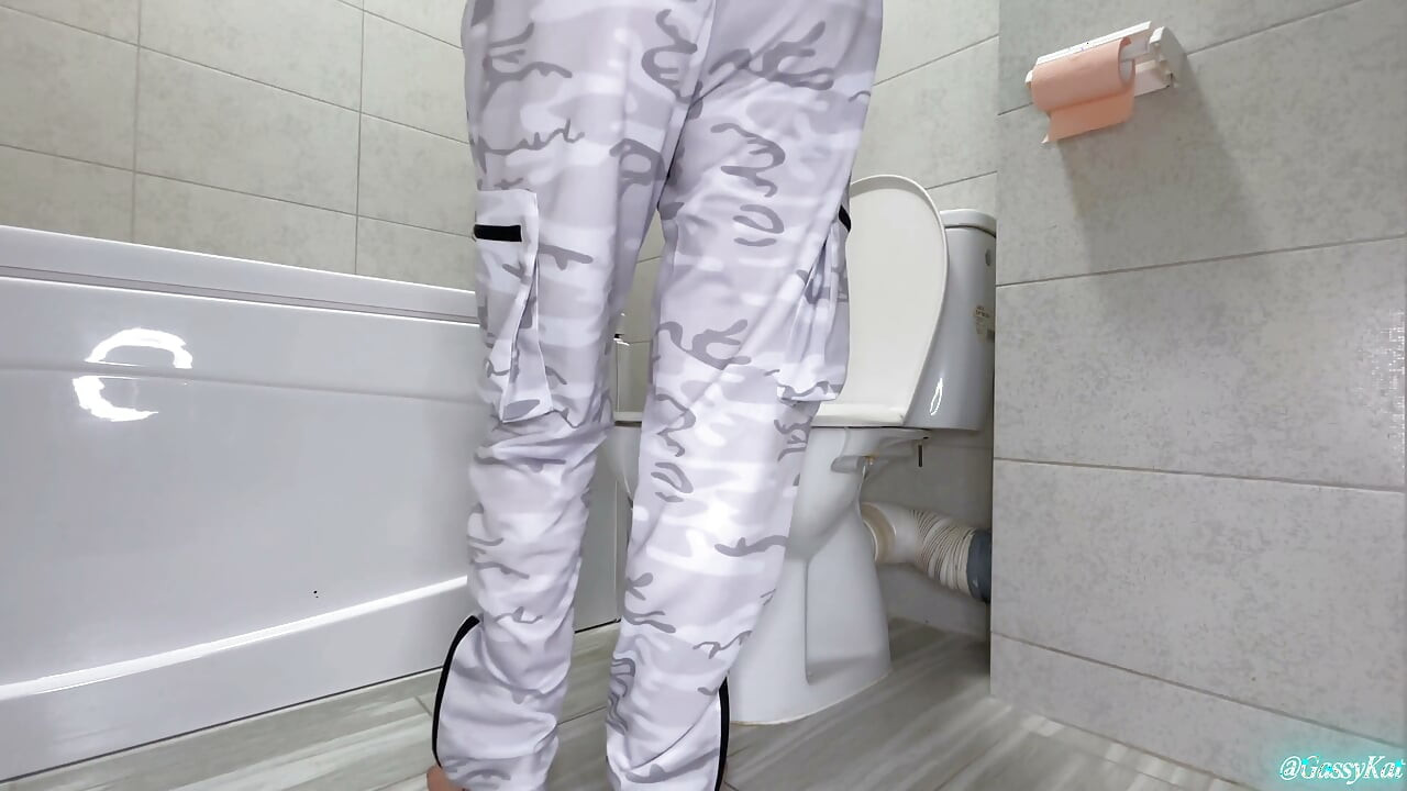 The Daily Toilet S2 Episode 8