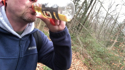 Piss drinking in Nature