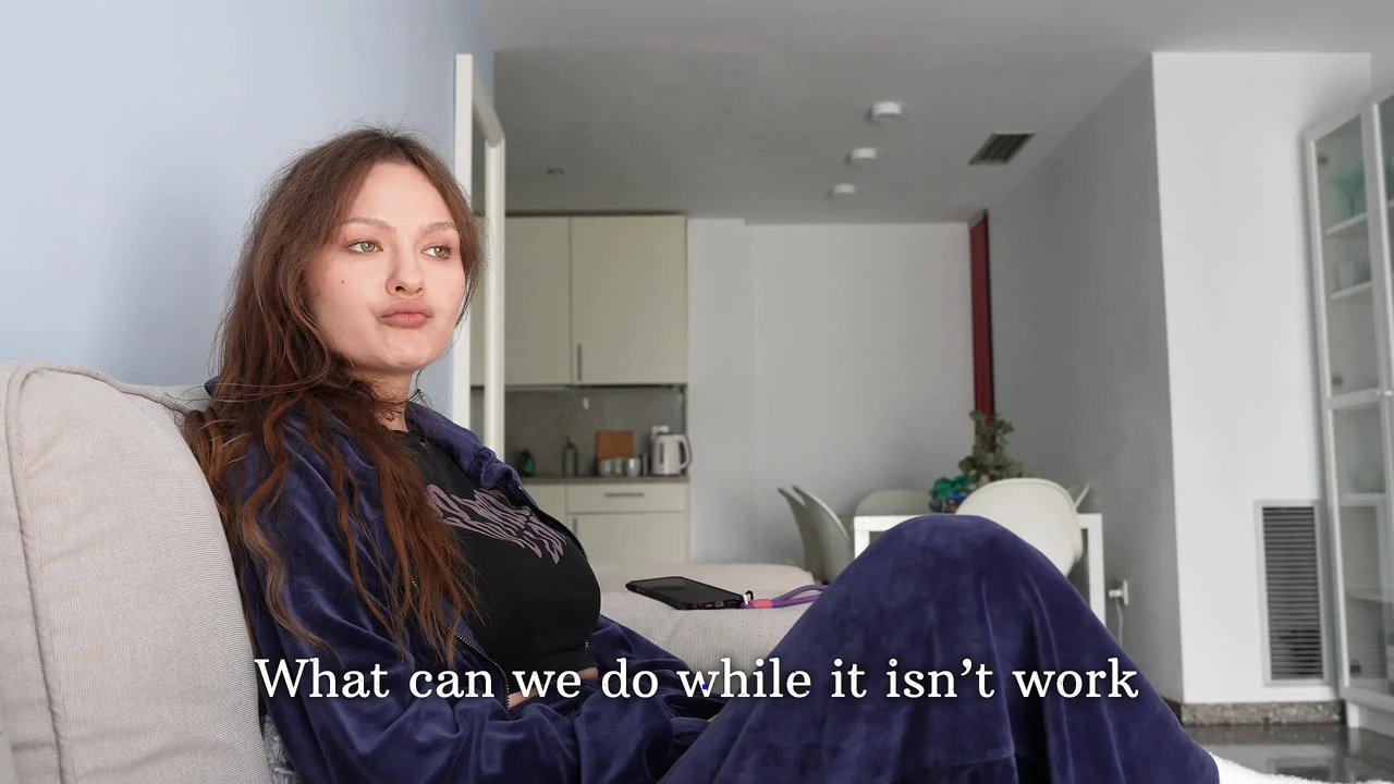 The stepsister does not know how to stop. Playing cards with your stepsister