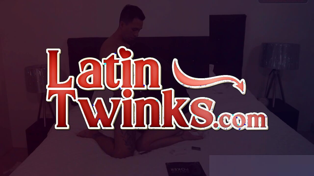 Alex Boy Surprises His Roomie Luis Duarte: Intimate Massage Leads to Wild Sex