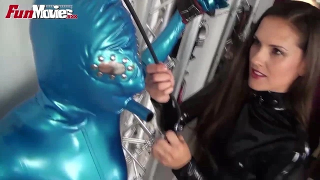 Fun Fun фильмы немецких лесбиянок в латексе