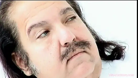 Супер горячая Tera Patrick идет лизать киску лесбо с подругой Lucy Lee