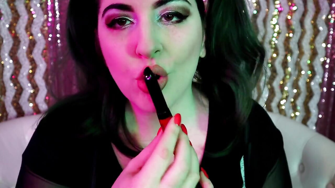 100 Layers of Lipgloss Asmr Kisses