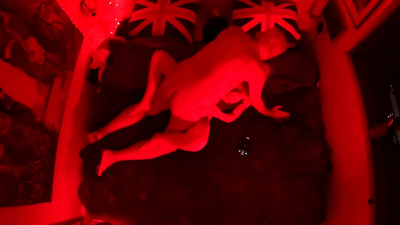 Red में चुदाई