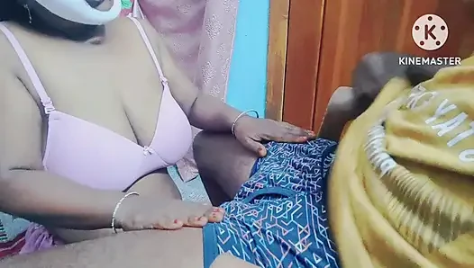 Ateşli orta yaşlı seksi kadın komşusunda meme işi yaptı ve tüm dölünü büyük göğüslerine alıyor - ateşli inlemeli tamil ses