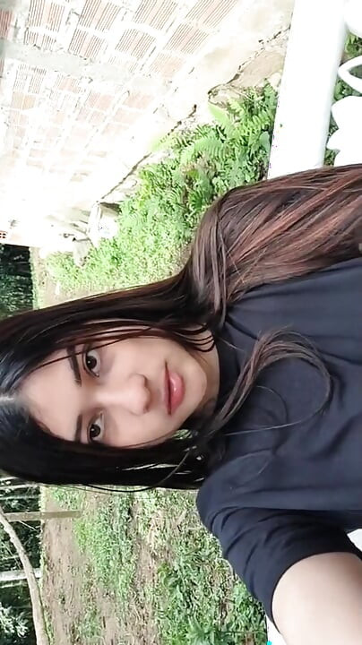 Porn Actress Yulieth Gomez Masturbates